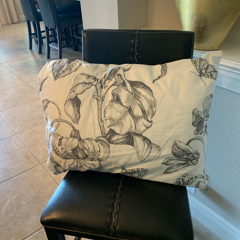 2 Pottery Barn Chinoiserie Pillow Covers